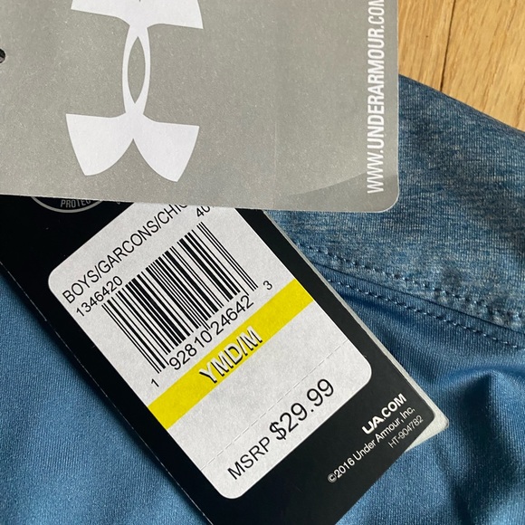 New Under Armour Long Sleeve Top    Size Medium - Picture 3 of 3